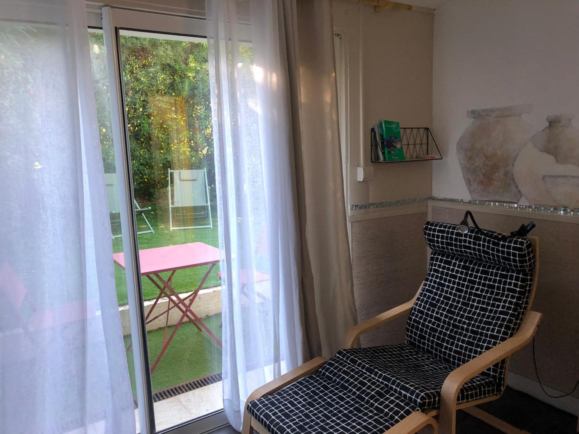 2 Pieces Independant Avec Son Jardinet Prive Borgo (Corsica) Exterior foto